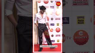 Paras Kalnawat looks handsome as he walked on the red carpet of the Zee Rishtey Awards 2024 [upl. by Corbet]