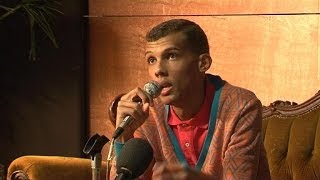 Stromae confirme son statut de star à Rennes  0712 [upl. by Atikin]