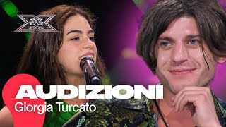 Rkomi si INNAMORA di Giorgia  X Factor 2022  AUDIZIONI 2 [upl. by Jeanine]