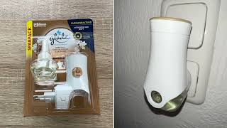 Glade Breeze Electric Scented Electric Room Fragrance Sandalwood Jasmine Unboxing and instructions [upl. by Dnalrah]