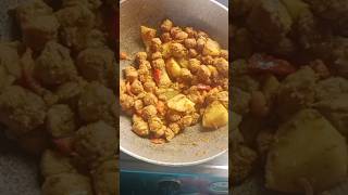 Aloo Soyabean Curry RecipeSoyabean Alur Torkari Recipe shorts food trendingshorts [upl. by Ramsdell216]