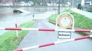 Schifffahrt auf der Mosel wegen Hochwasser gesperrt [upl. by Eugeniusz]