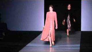 La sfilata di Giorgio Armani collezione Autunno Inverno 20112012 [upl. by Kronfeld]