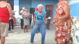 abuela bailando el serrucho [upl. by Dami]