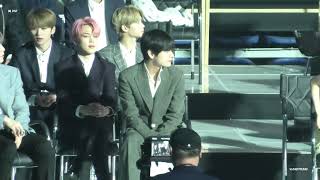 190424 BTS V 방탄소년단뷔 귀여워 귀여워 cute cute cute The fact music awards [upl. by Sitarski]