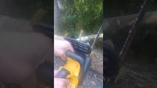 DeWalt chainsaw 18v DCM565 [upl. by Araem]