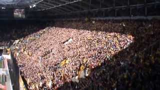 Dynamo Dresden fans singing Dynamo  FC Sankt Pauli  Doping kibiców Dynamo Drezno [upl. by Swaine49]