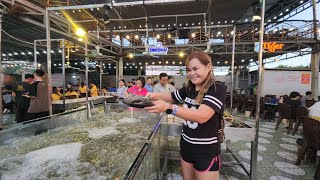 live seafood murah di ho chi minh [upl. by Ahseikram]