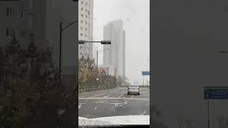 눈 오는 날snowy day driving  Incheon songdo korea winter weather winter is coming [upl. by Aikemal782]