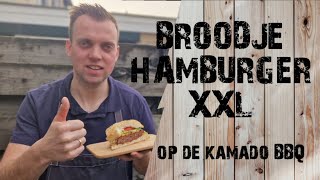 BROODJE HAMBURGER XXL OP DE GRIZZLY GRILLS KAMADO BBQ [upl. by Lleval344]