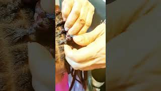 How to do knotless braids one method braidstutorial knotlessbraids short [upl. by Stillman233]