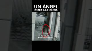 Captan a Un Ángel Entrando en una Iglesia Cristiana [upl. by Lise312]