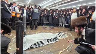 The Mitah Of Skulener Rebbe ZT”L Inside His Shul In Boro Park  המיטה של האדמו”ר מסקולען בבית מדרשו [upl. by Aderf819]