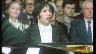 Mozart piano concerto 25 Murray Perahia with ECO [upl. by Files895]