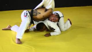 BJJ Flow  Estrangulamento Dos Quatro Apoios Com Lapela  JiuJitsu [upl. by Gussy]