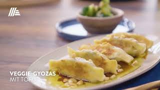 WieEinGourmet  Rezept Veggie Gyoza mit SpinatTofuPinienkernFüllung [upl. by Otrebor]