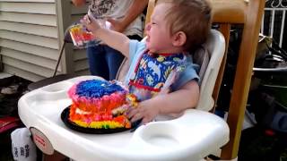 Babys 1st birthday cakeEPIC FAIL [upl. by Cheyne]