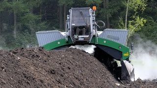 Composter les déchets verts une action pour lenvironnement [upl. by Airpac]