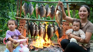 Harvest giant fish  make smoked fish preserve fish  cook food for pigs [upl. by Nordek965]