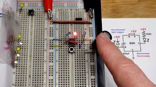 Accumulative Photodiode Light Level 555 Circuit [upl. by Ainuj523]