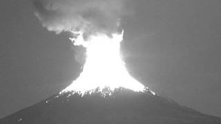 Eruption of Popocatépetl volcano 18 April 2016 [upl. by Enitsirt]