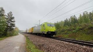 Helsingborg bound Gt 42021 by RRSReal Rail Sweden’s intermodal train by Hålldammen lake [upl. by Ydroj]