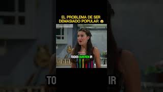 el problema de ser demasiado popular 😅 risa humor comedia hermanos fiesta popular [upl. by Marie-Jeanne]