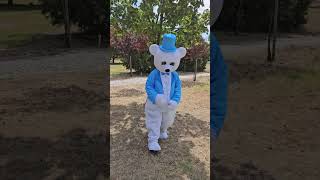 Бяло мече със син фрак и шапкаWhite bear with blue tailcoat and hat [upl. by Hoehne]