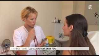 Trouver son type peau chez un Dermatologue [upl. by Adnirem]