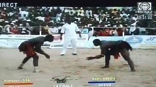 Bindigaou vs Dan Tambey Quart de finale de la lutte traditionnelle du Niger Zinder 201718 [upl. by Eannej]