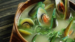 Tinolang Tahong  a Filipino Mussel Soup 🎧 [upl. by Chemash]