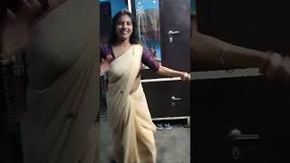 Lahriya Lut Ye Raja Ji  bhojpuri dance [upl. by Nyledaj124]