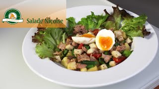 Salade nicoise maken  recept met oa tonijn croutons haricot vert en een zacht gekookt eitje [upl. by Vere]