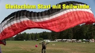 Gleitschirm Start Seilwinde Flugplatzfest Nardt 2016  Flachschlepp  Paraglider Winch Start [upl. by Ahsirahc]