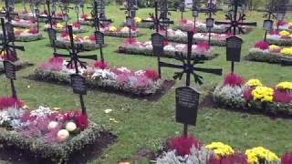 Allerheiligen 2017 auf dem Münchner Ostfriedhof [upl. by Annabella589]