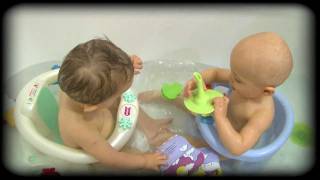 Le bain  Episode 17  Pampers Baby Boom [upl. by Pihc]