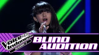 Keva  When We Were Young  Blind Auditions  The Voice Kids Indonesia Season 3 GTV 2018 [upl. by Fugere964]