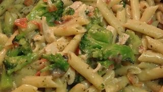 Bertolli  Chicken Alfredo amp Penne  Arickamisha bertolli cooking quickdinner [upl. by Modnarb702]