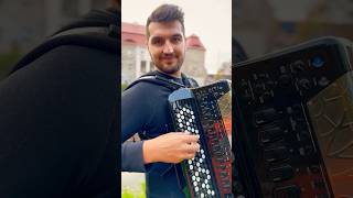 J S Bach accordion music accordionplayer cover akordeon rolandfr8x instrumental akordeonas [upl. by Melesa]