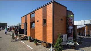 Nie wieder Miete II 56000€ Das XXL Wohnmobil Haus komplett Bad Schlafzimmer Küche Klima Möbel [upl. by Nizam35]