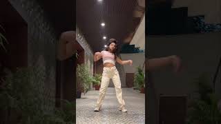 Mai lovely ho gayi ha 🥰🤩 explore dance jeans fashiontrends love zeemusiccompany jeansstyle [upl. by Vance]