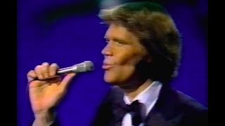 Glen Campbell Sings quotYour Cheatin HeartGentleRhinestonequot Medley [upl. by Curnin]