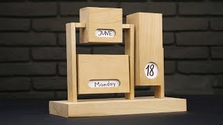 DIY Endless Calendar from Wood [upl. by Horvitz238]