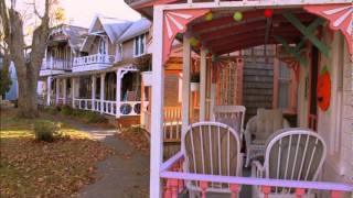 Marthas Vineyard Gingerbread Houses [upl. by Dnesnwot]