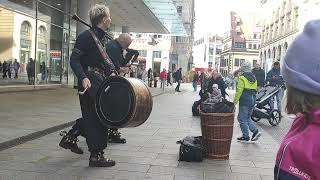 ч3 Шотландская музыка волынка ЛейпцигSchottische Musik Dudelsack LeipzigSzkocka muzyka Lipsk [upl. by Enneles]