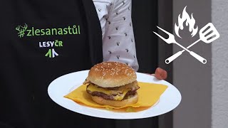 Grilování srnčích hamburgerů [upl. by Donnenfeld]