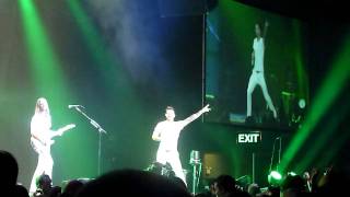 Maroon 5 quotSunday Morningquot HD Live Reno NV 9162011 [upl. by Drona]