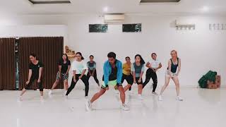 Chocolata remix by Seeya zumba choreos [upl. by Anak]