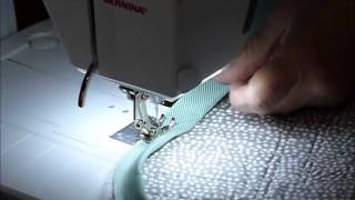 How to Stitch Bias Binding on to a Scallop Edged Quilt  Quilting Tips amp Techniques 172 [upl. by Lenny232]