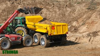 Stronga DumpLoada DL1000HP med en John Deere traktor Transport tung av sand [upl. by Peace]